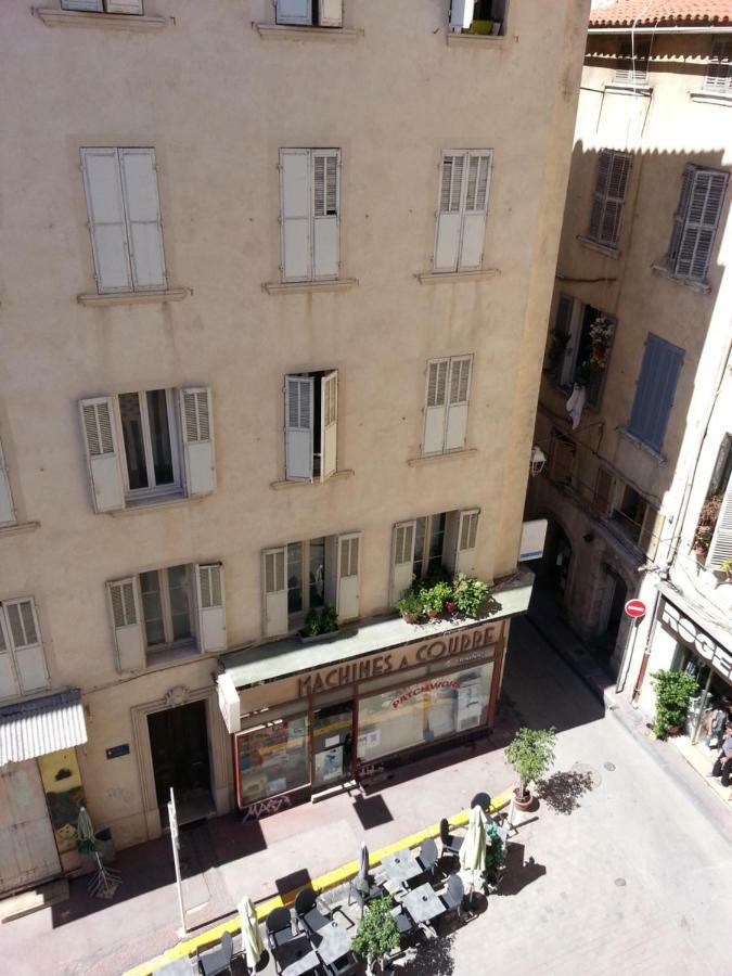 Апартаменты Studio Toulon Les Halles Экстерьер фото